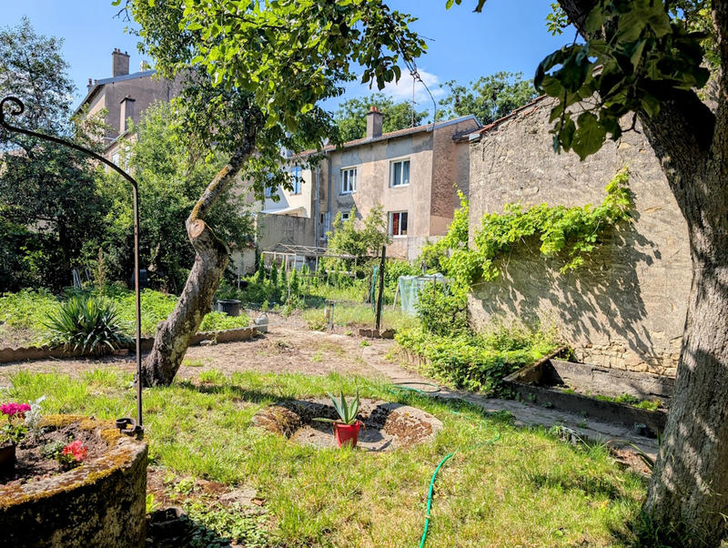 Maison - 220 m² - 9 pièces