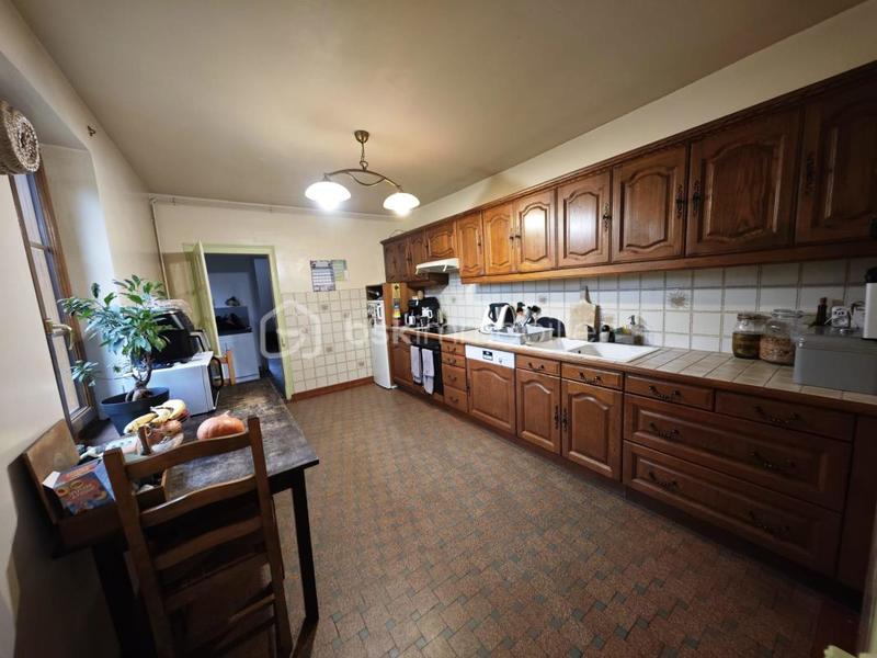 Maison - 123 m² - 9 pièces