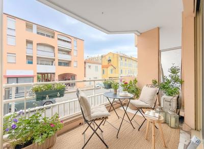 Appartement - 60 m² - 2 pièces