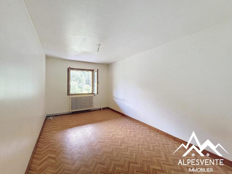 Maison - 330 m² - 14 pièces