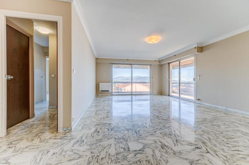 Appartement - 83 m² - 3 pièces