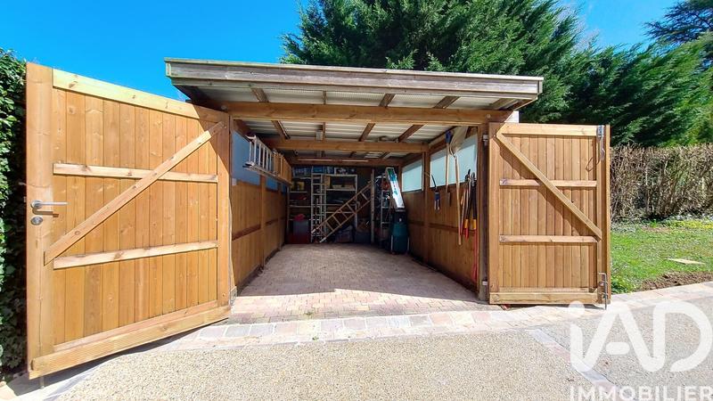 Maison - 122 m² - 8 pièces