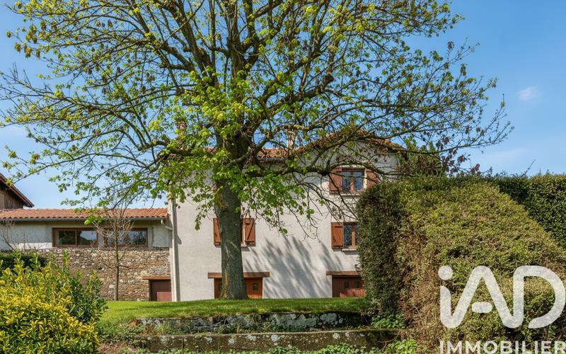 Maison de village - 150 m² - 7 pièces