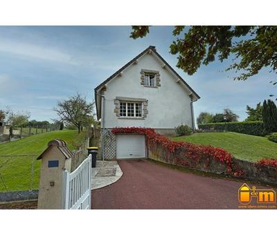 Maison traditionnelle - 140 m² - 6 pièces