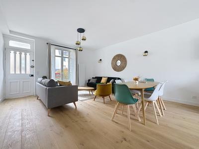 Maison - 141 m² - 7 pièces