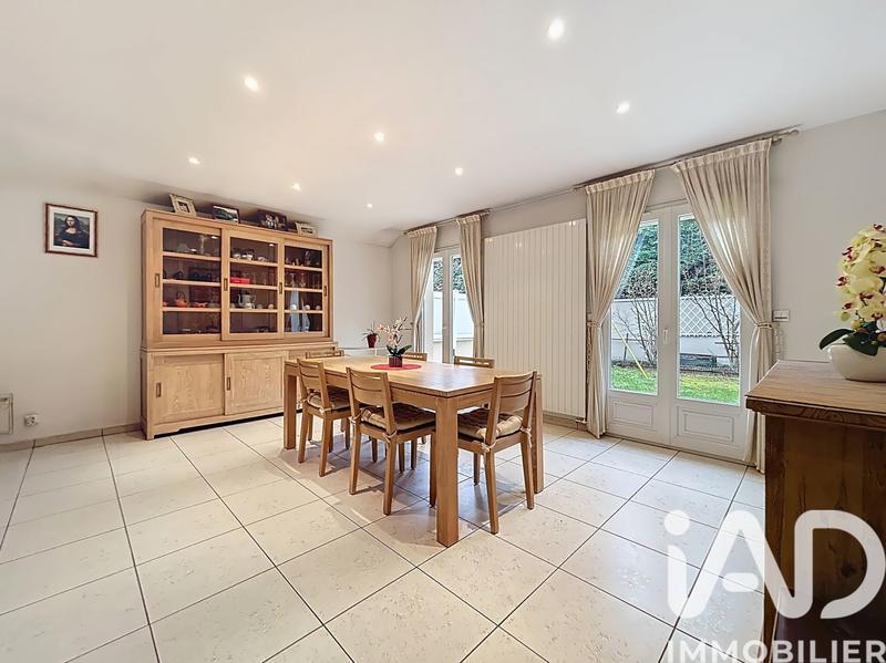 Maison - 142 m² - 6 pièces