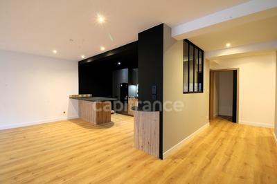 Appartement - 140 m² - 5 pièces