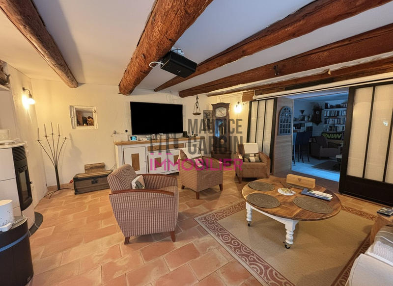 Mas - 285 m² - 11 pièces