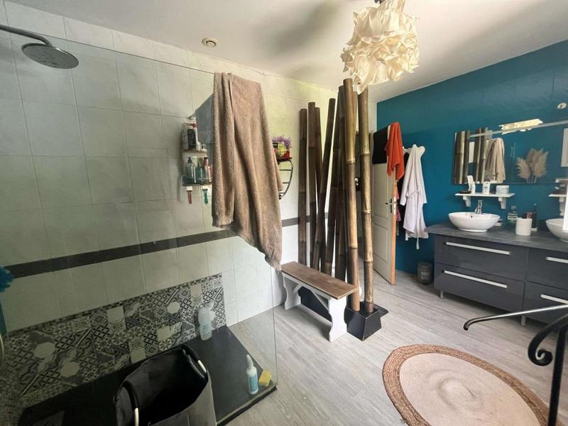 Maison - 137 m² - 6 pièces