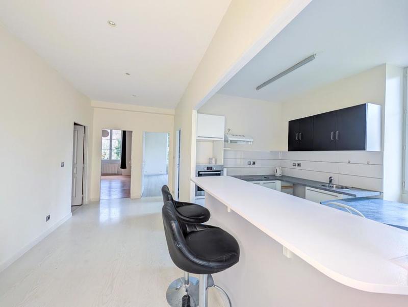 Appartement - 90 m² - 3 pièces