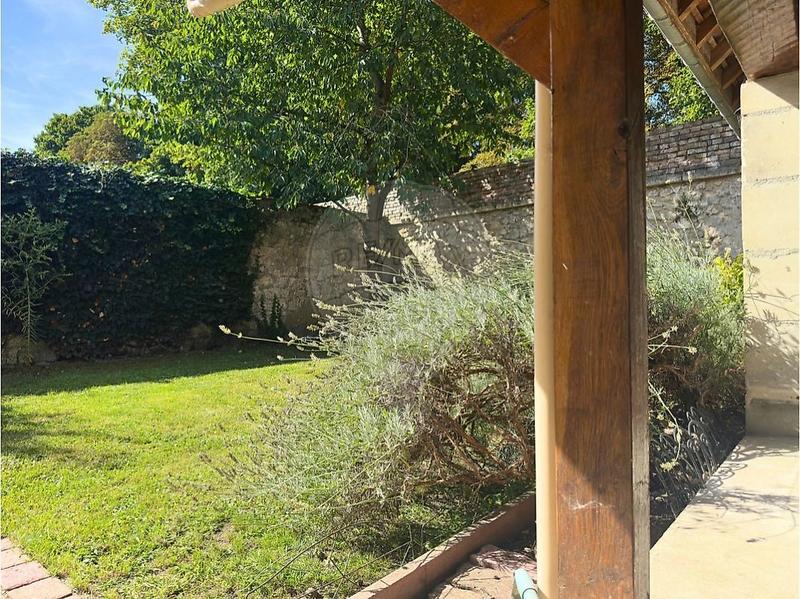 Corps de ferme - 160 m² - 8 pièces