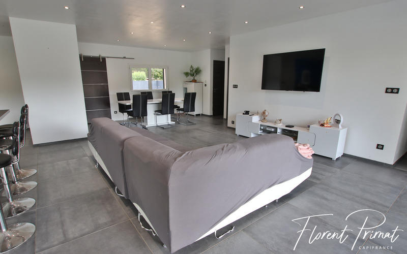 Maison - 107 m² - 5 pièces