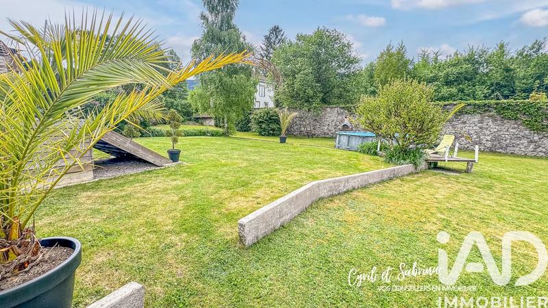 Maison - 253 m² - 10 pièces