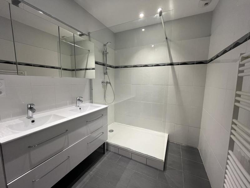 Appartement - 143 m² - 5 pièces