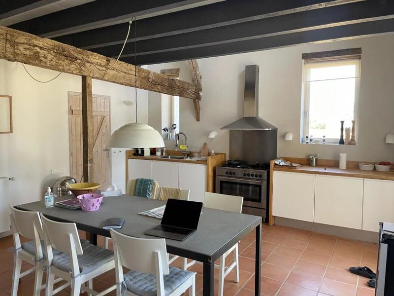 Maison en pierre - 253 m² - 9 pièces