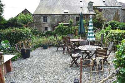 Maison - 240 m² - 8 pièces