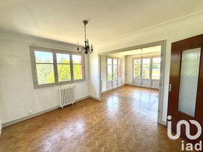 Maison - 95 m² - 5 pièces