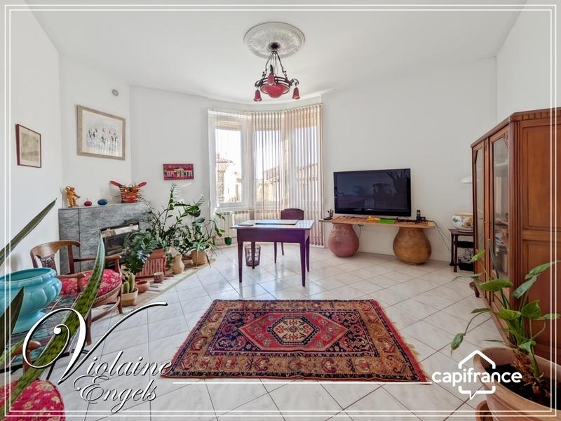 Maison - 194 m² - 7 pièces