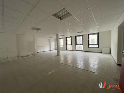 Local d'activités - 75 m² - 2 pièces