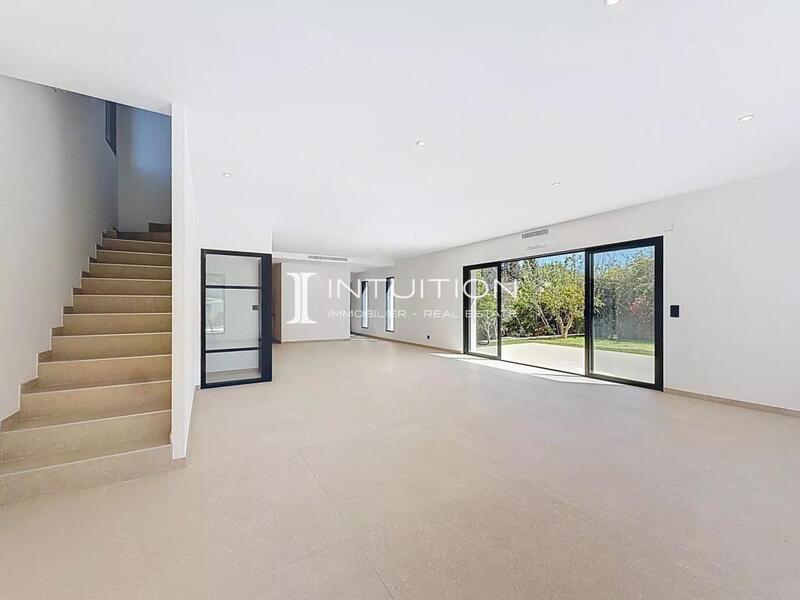 Maison - 162 m² - 4 pièces