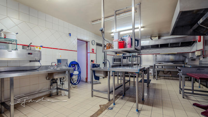 Fonds de commerce - 415 m²