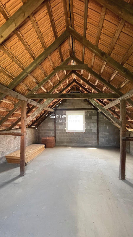 Maison - 95 m² - 4 pièces