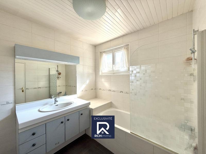 Maison traditionnelle - 124 m² - 4 pièces