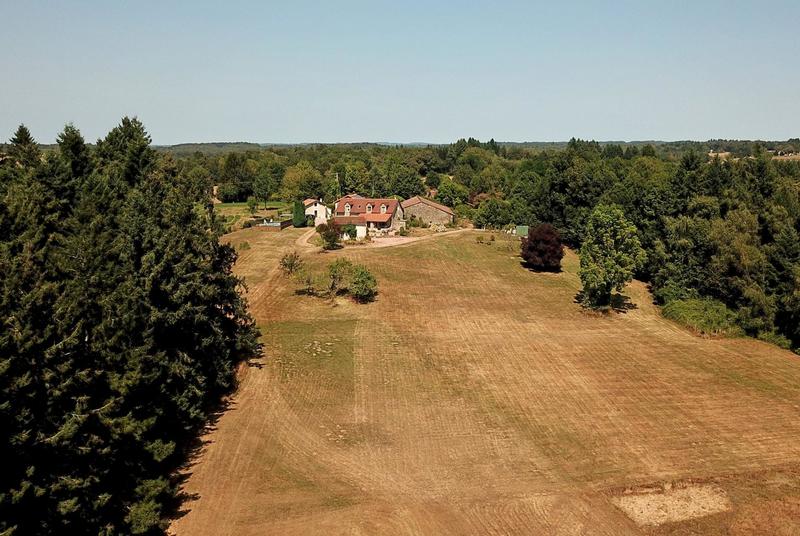 Maison - 275 m² - 9 pièces