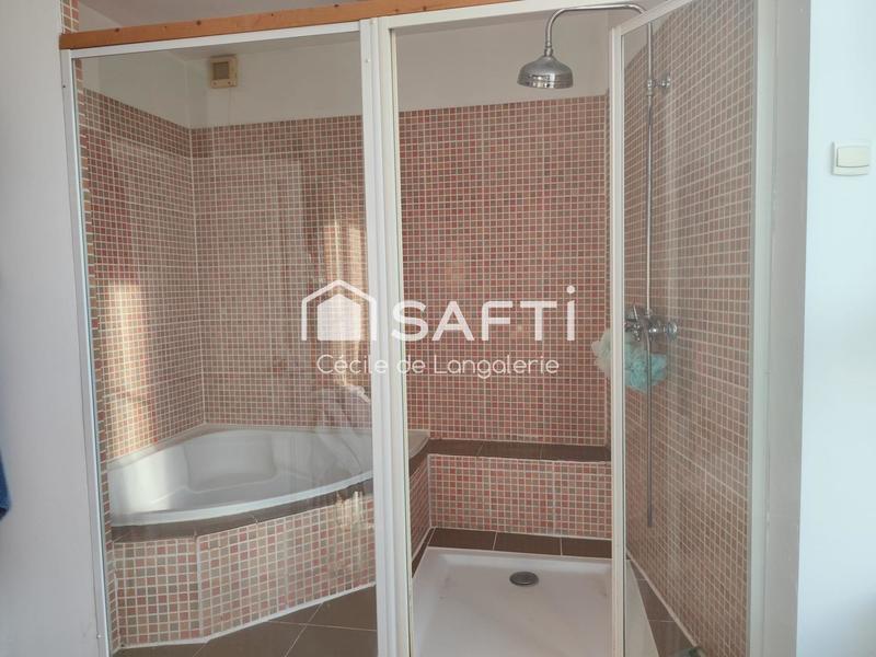 Maison - 210 m² - 6 pièces