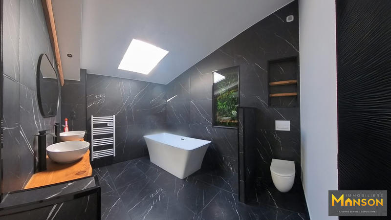 Maison - 139 m² - 6 pièces