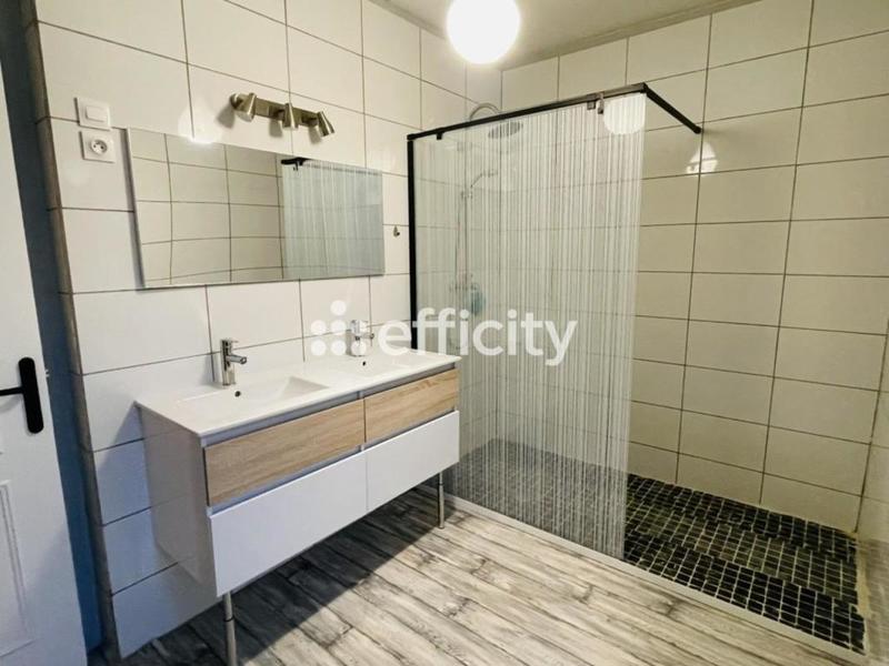 Maison - 102 m² - 5 pièces