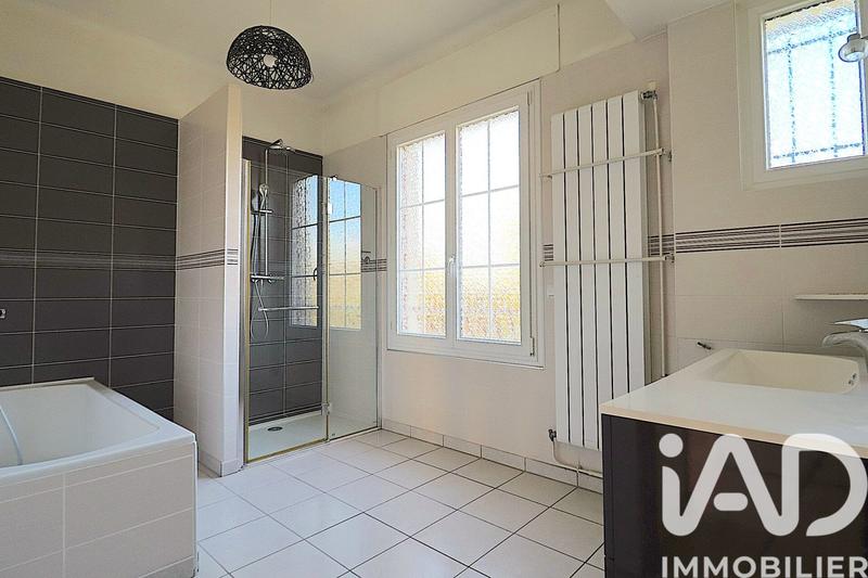 Maison - 306 m² - 7 pièces