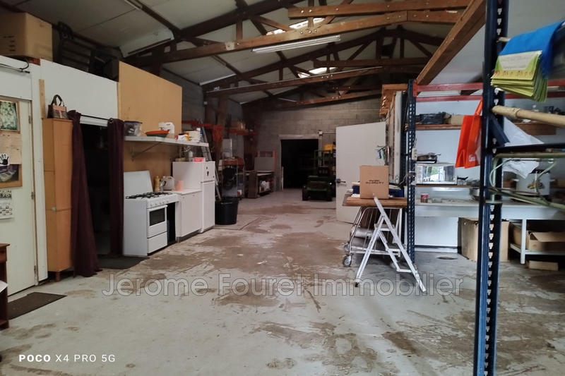 Local commercial - 240 m²