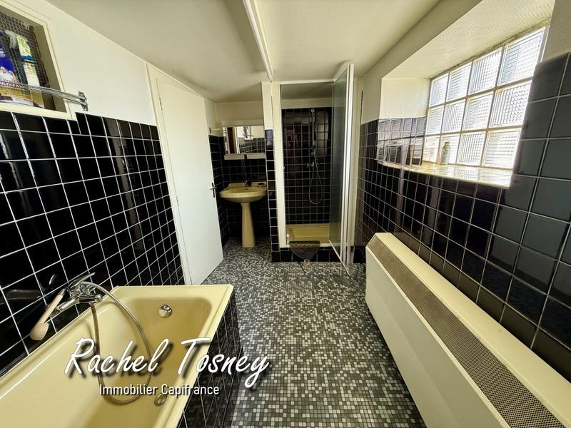 Maison - 125 m² - 7 pièces