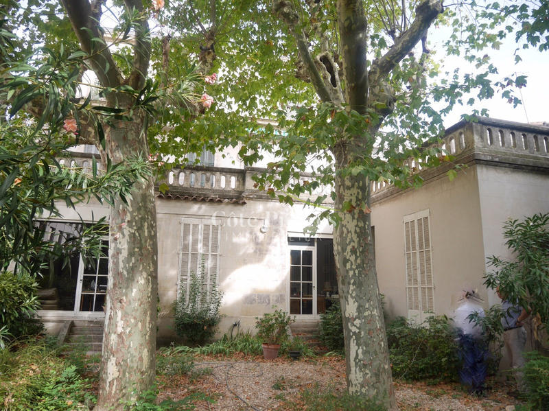 Propriété - 340 m² - 10 pièces