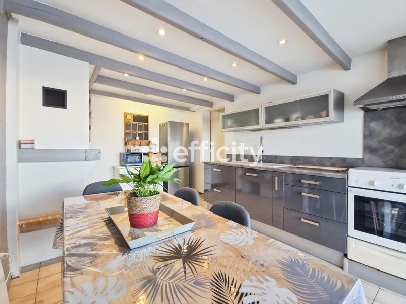 Pavillon - 157 m² - 8 pièces