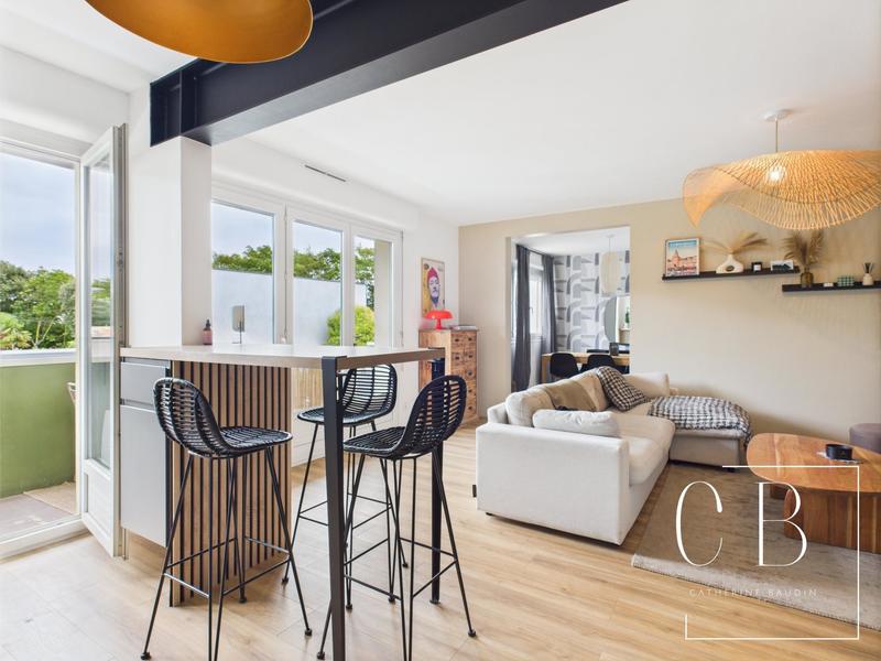 Appartement - 81 m² - 3 pièces