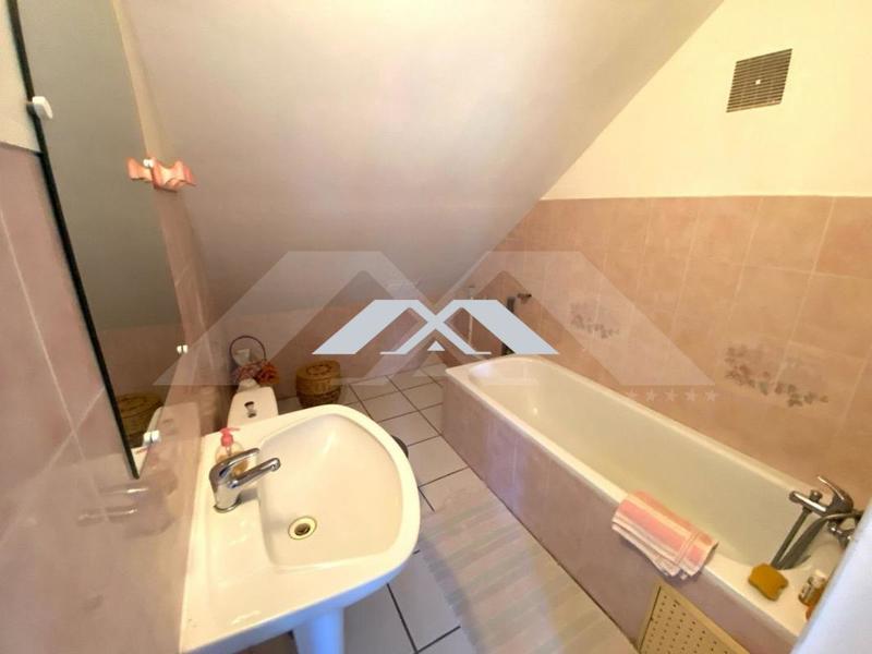 Maison - 82 m² - 3 pièces