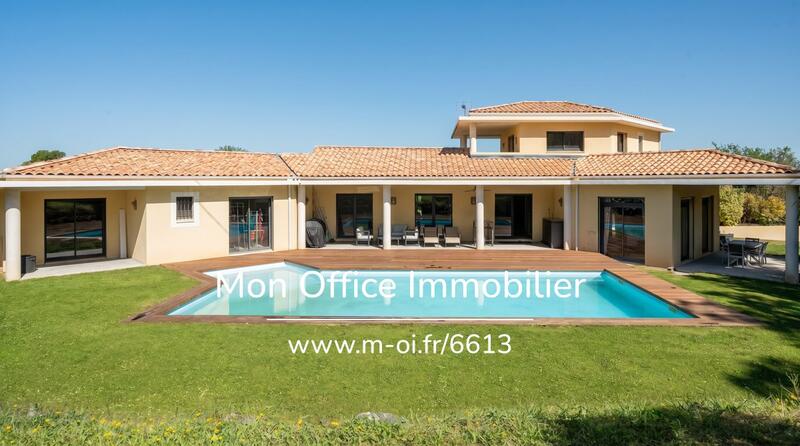 Maison - 225 m² - 6 pièces