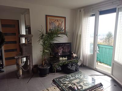 Appartement - 64 m² - 5 pièces
