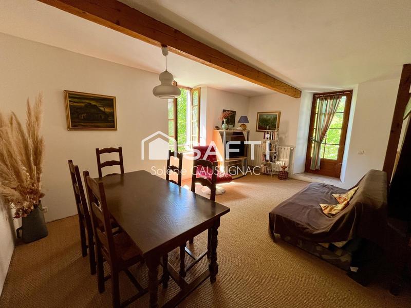 Maison - 242 m² - 9 pièces