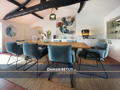 Maison - 186 m² - 11 pièces