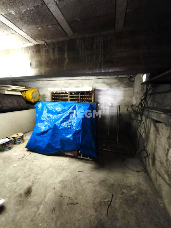 Maison - 200 m² - 7 pièces