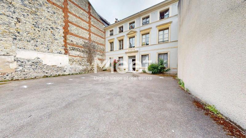 Studio - 32 m² - 1 pièce