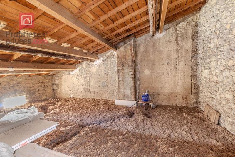 Maison - 144 m² - 7 pièces