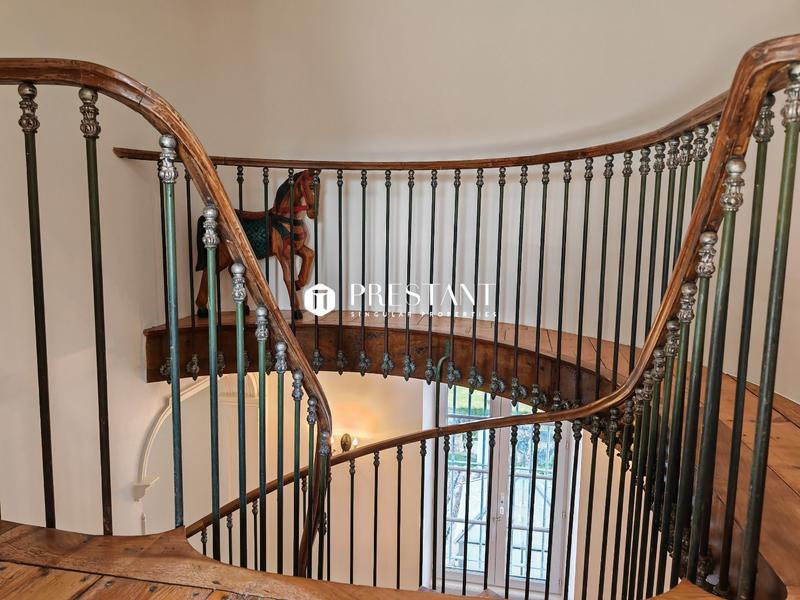 Maison de domaine - 755 m² - 18 pièces