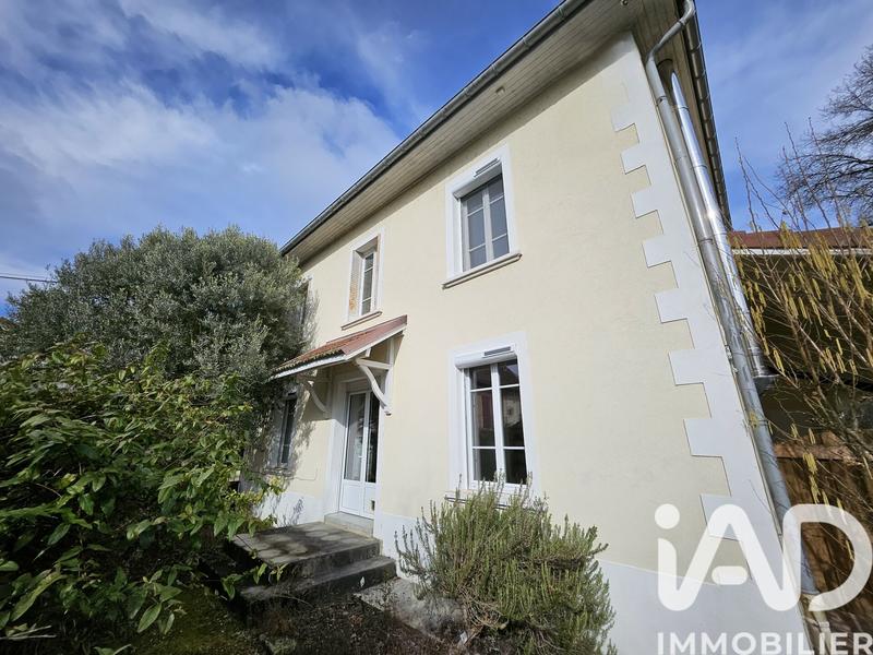 Maison - 198 m² - 6 pièces