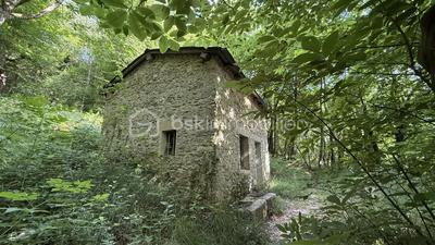 Terrain - 18 325 m²