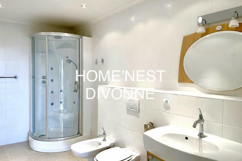 Appartement - 100 m² - 3 pièces