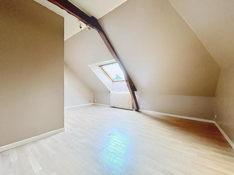 Maison - 204 m² - 10 pièces